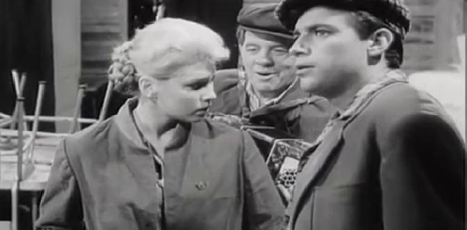 Смотреть Цветок на камне бесплатно