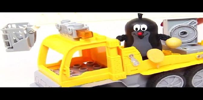 Смотреть Мультфильм для малышей - Кротик спасает котёнка - Игрушки для детей бесплатно