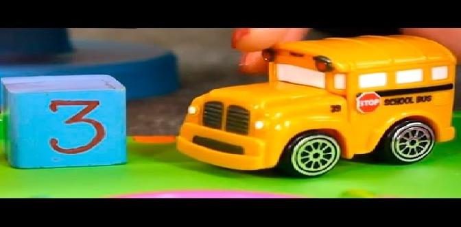 Смотреть Мультфильмы для детей. Видео для детей. Игрушечные машинки бесплатно